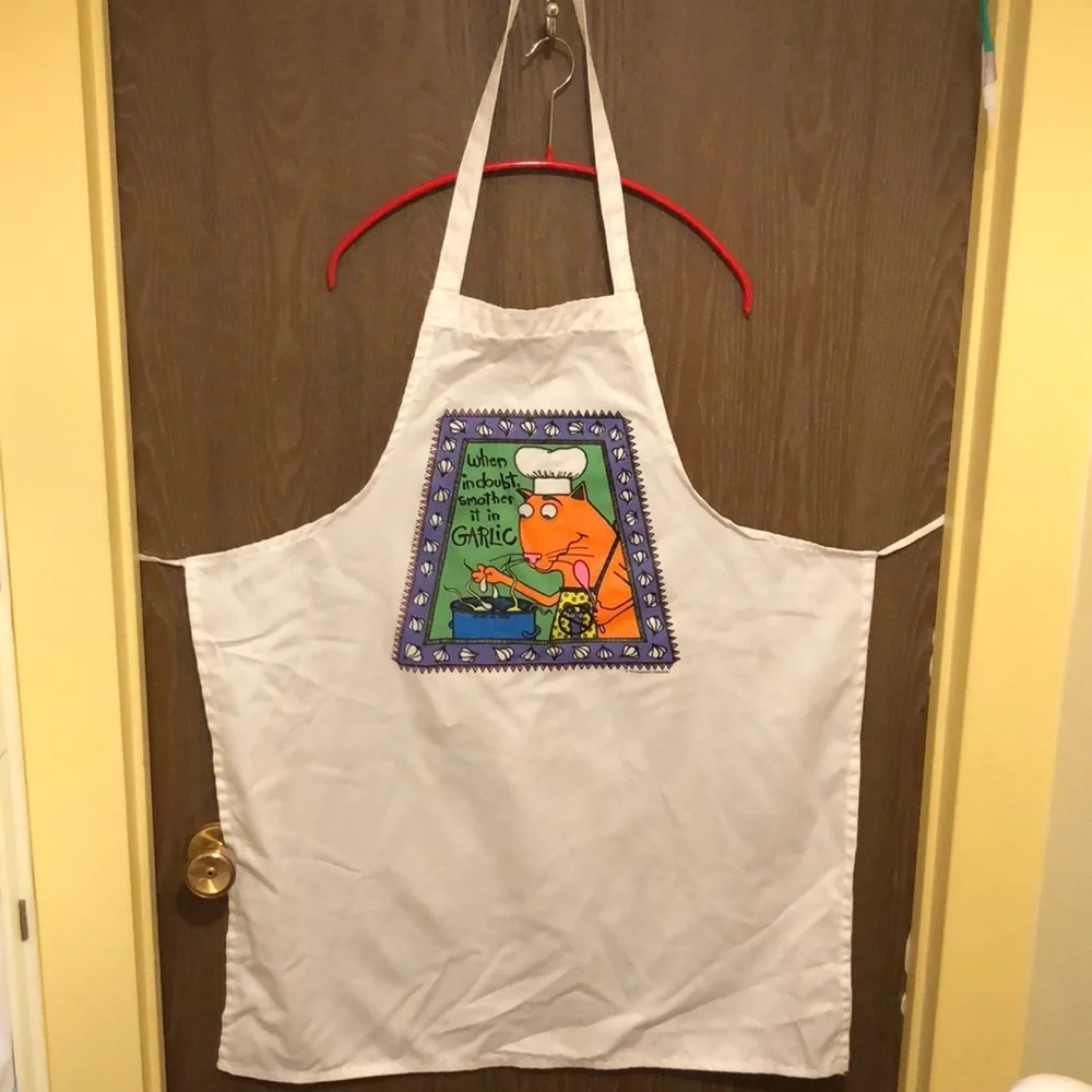 Garlic Apron 33x 27”, each waist tie is 32”